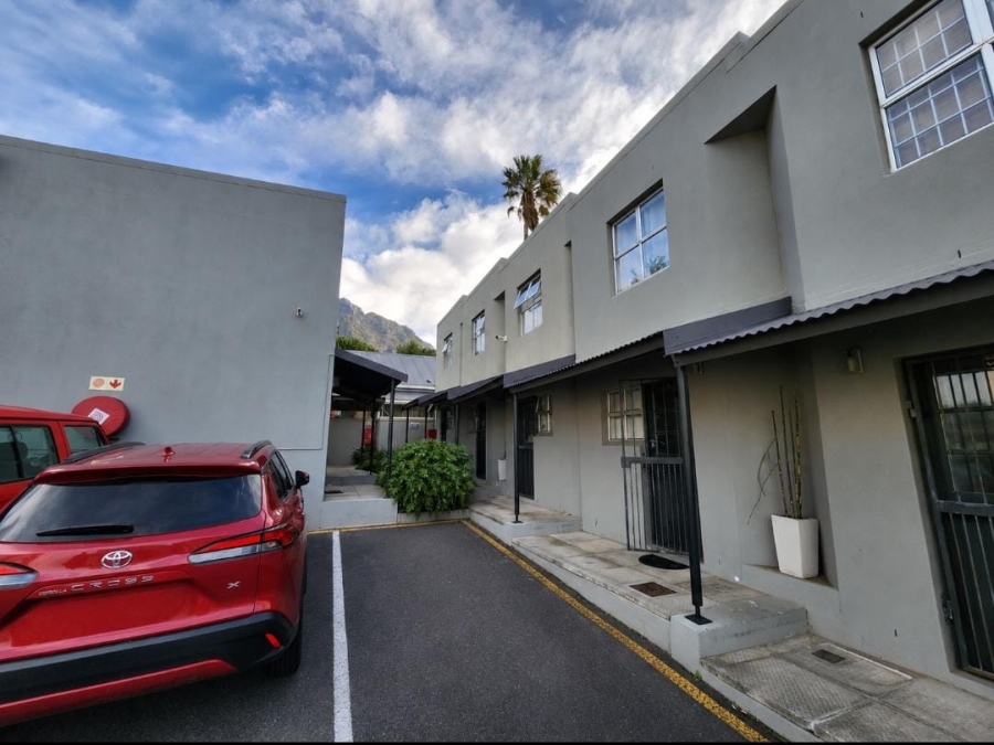 To Let 2 Bedroom Property for Rent in Observatory Western Cape